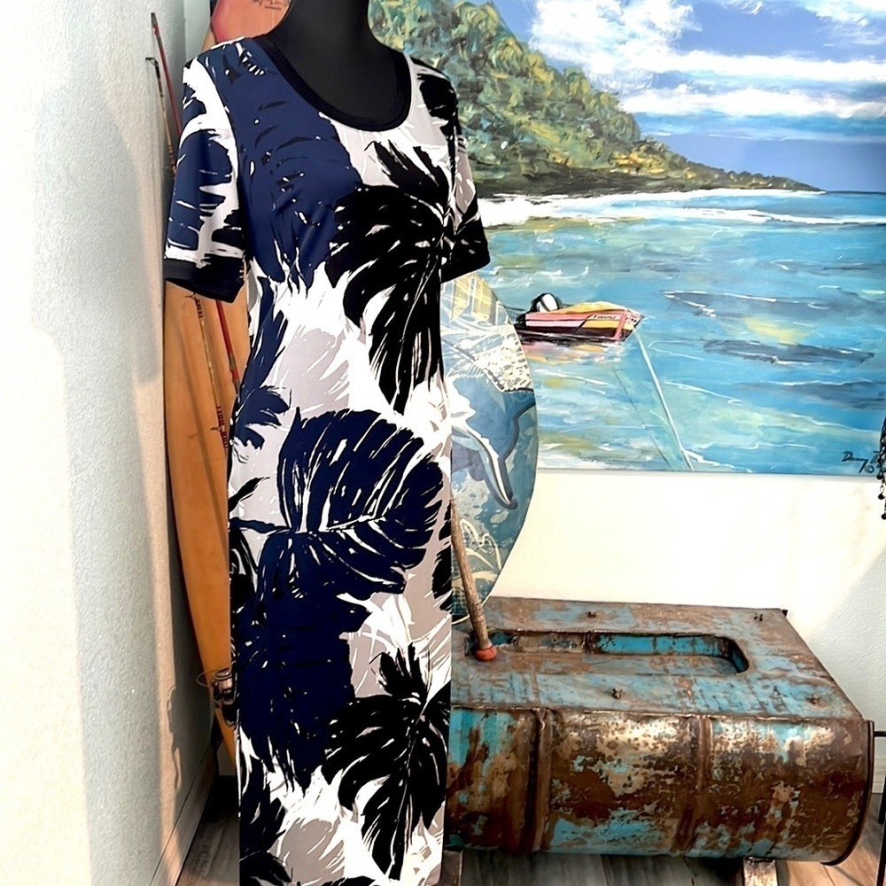 GILI, Jetsetter Short Sleeve Side Slit Maxi Dress - Picture 11 of 11